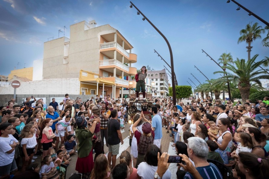 Música, teatro, circo, animación y cine: Moncofa vuelve a llenar las calles de cultura