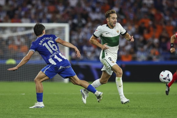 El Elche CF empieza a competir de manera oficial sin patrocinador principal