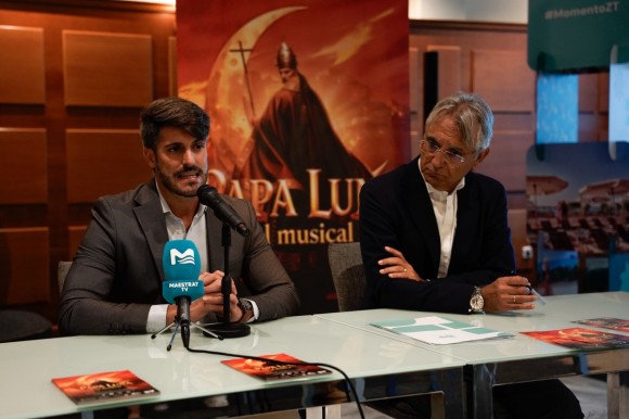 ZT Hotels y La Farsa Compañía sellan una alianza para impulsar la cultura y la promoción turística de Peñíscola