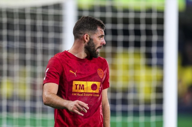 Rioja toca balón tras casi tres semanas lesionado y trata de acortar plazos