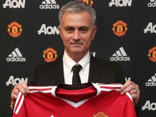 El Manchester United hace oficial el fichaje de Mourinho