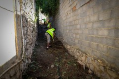 Torrent intensifica la limpieza de imbornales y barrancos ante la previsión de lluvias de septiembre