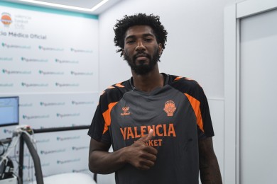 Armoni Brooks y Elias Valtonen completan su fichaje con Valencia Basket