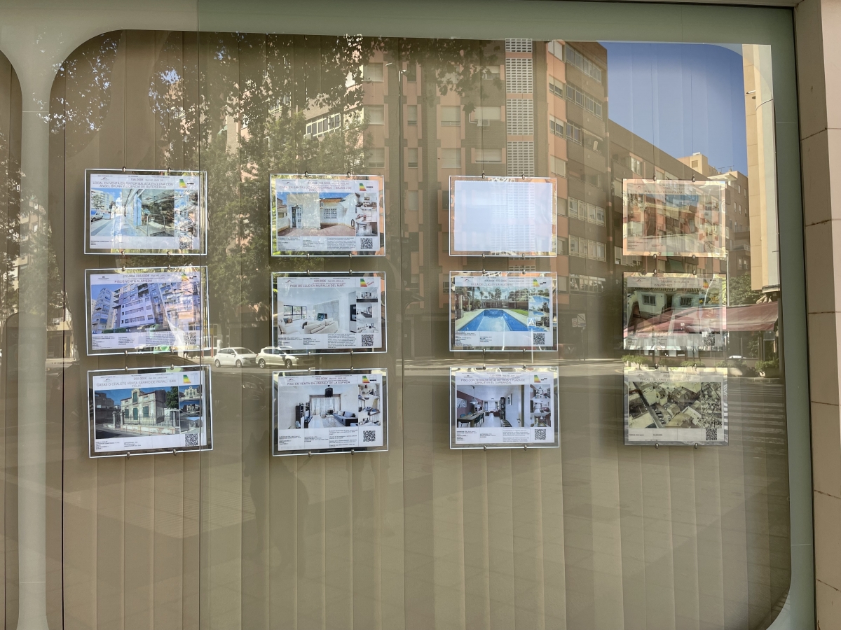 La Región de Murcia esquiva el aumento nacional del esfuerzo para comprar vivienda y se mantiene en el 17%
