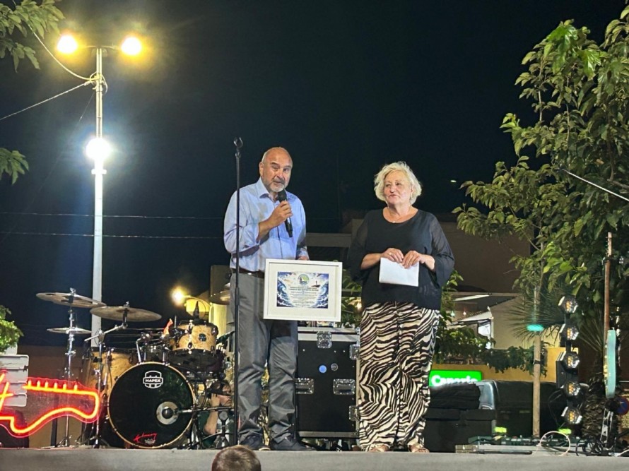 Los vecinos de Los Nietos e Islas Menores premian al Servicio de Retirada de Biomasa de la Región