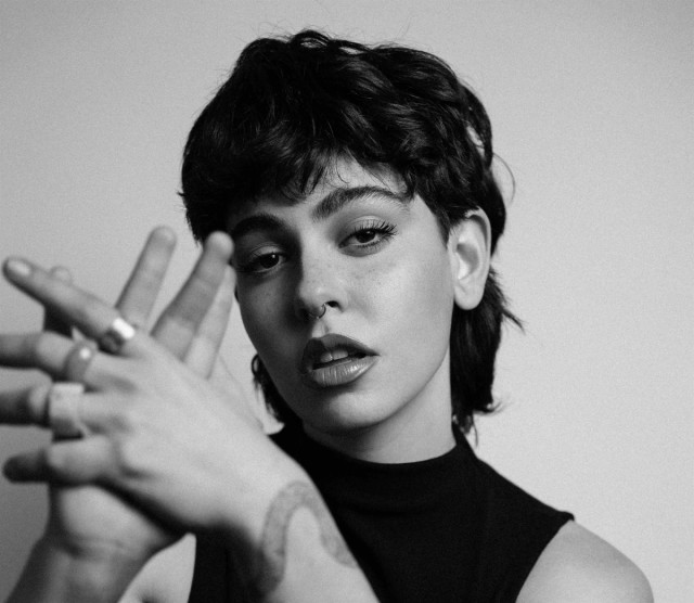 Julia Cry representará a la Región de Murcia en el primer Neorama, el festival itinerante de talento emergente