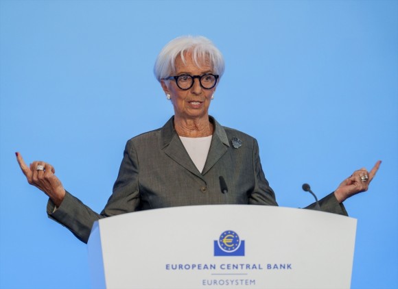 Lagarde avisa de que Europa no puede perderse la revolución de la IA