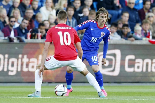El juego de Croacia se centrará en torno a Modric, asegura el técnico croata