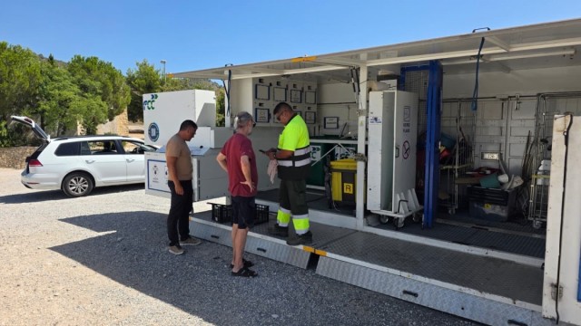 Aumenta el uso de los ecoparques móviles en Callosa d’en Sarrià, Orxeta y Relleu