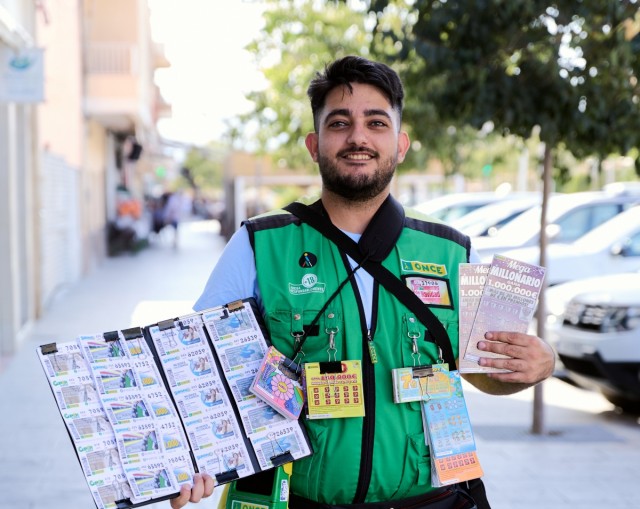 La ONCE reparte 815.000 euros en Fortuna con diez cupones vendidos junto al Supermercado Udaco