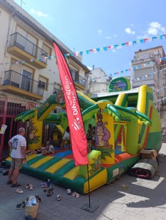 La Diputación dinamiza la programación estival de 103 municipios con atracciones hinchables