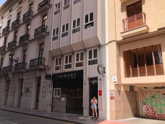 MyFlats sigue en expansión en Alicante: transforma un edificio de oficinas en bloque turístico y suma 14