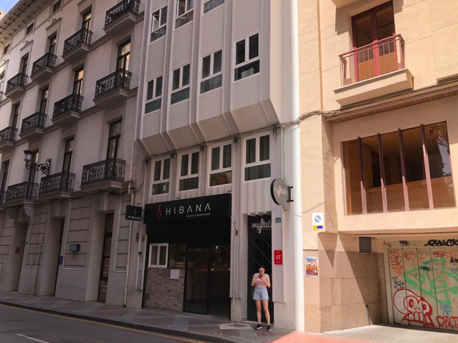 MyFlats sigue en expansión en Alicante: transforma un edificio de oficinas en bloque turístico y suma 14