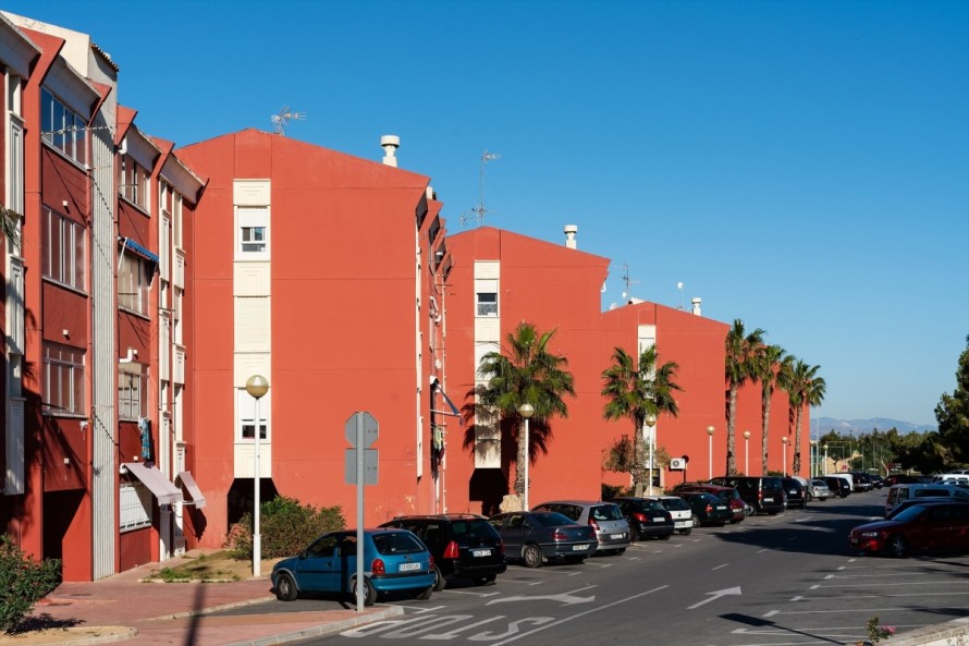 La Generalitat destina cerca de dos millones de euros a bonificar el alquiler de 1.955 familias residentes en viviendas