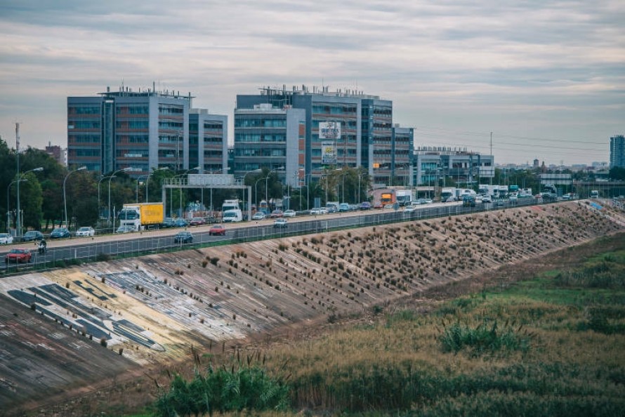 Xirivella reclama a la CHJ una actuación urgente para limpiar y acondicionar el cauce del río Turia 