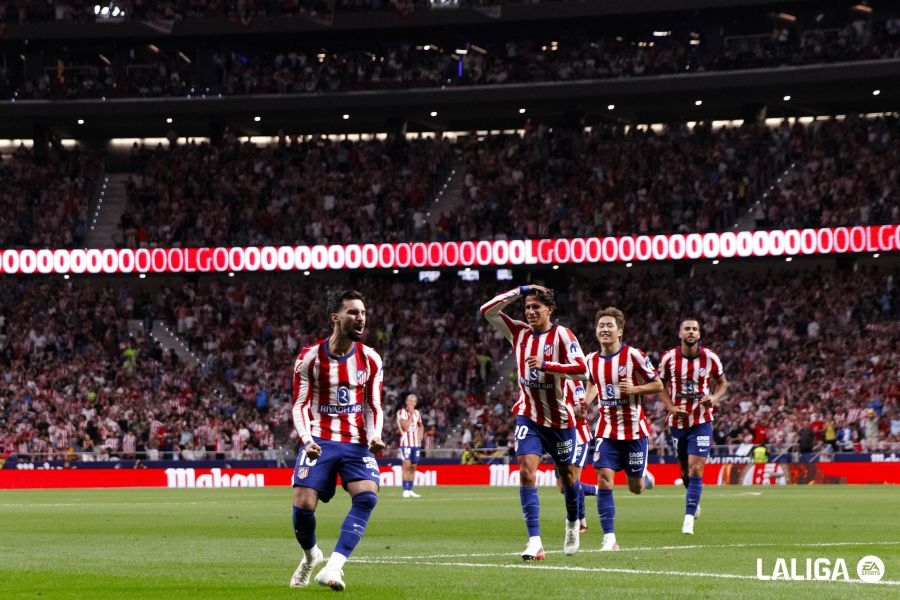 Baena celebra su gol frente al Málaga.