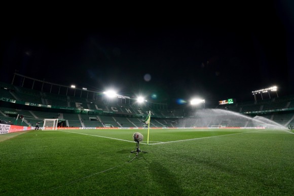 Elche CF-FC Barcelona: ambiente y dispositivo de seguridad a la altura del partido