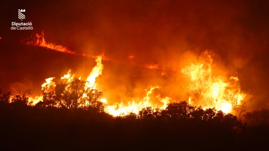 El incendio forestal de Segorbe afecta ya a unas 120 hectáreas