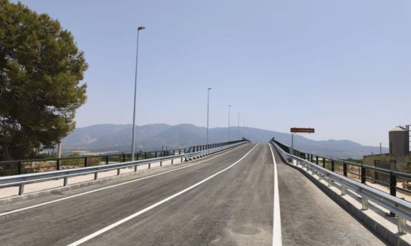 El ministro anuncia la apertura de un nuevo puente en Librilla por las obras del AVE Murcia - Almería