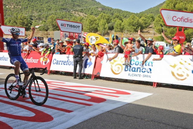 Costa Blanca exprime el tirón de la Vuelta para posicionar el destino en el mercado internacional