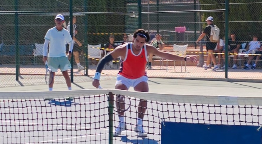 Alcaraz sigue a su ritmo en El Palmar tras un sí al US Open que dispara la ilusión de la gente