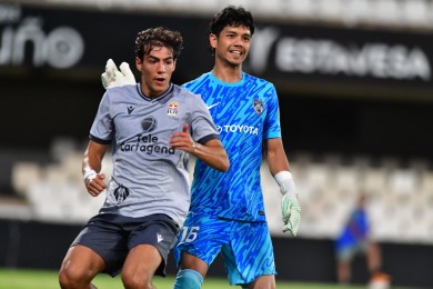 El Efesé acuerda la cesión al Linares de Caye Cancela, delantero canterano que jugará en Segunda RFEF
