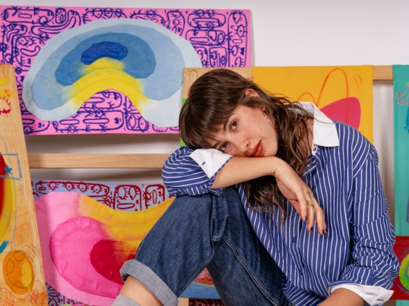 'Veo veo', Ester Olmos juega a buscar formas en las nubes en una exposición