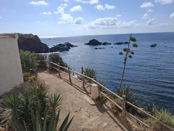 Vecinos de Cabo de Palos se manifiestan este domingo contra el 'Sendero Azul': 