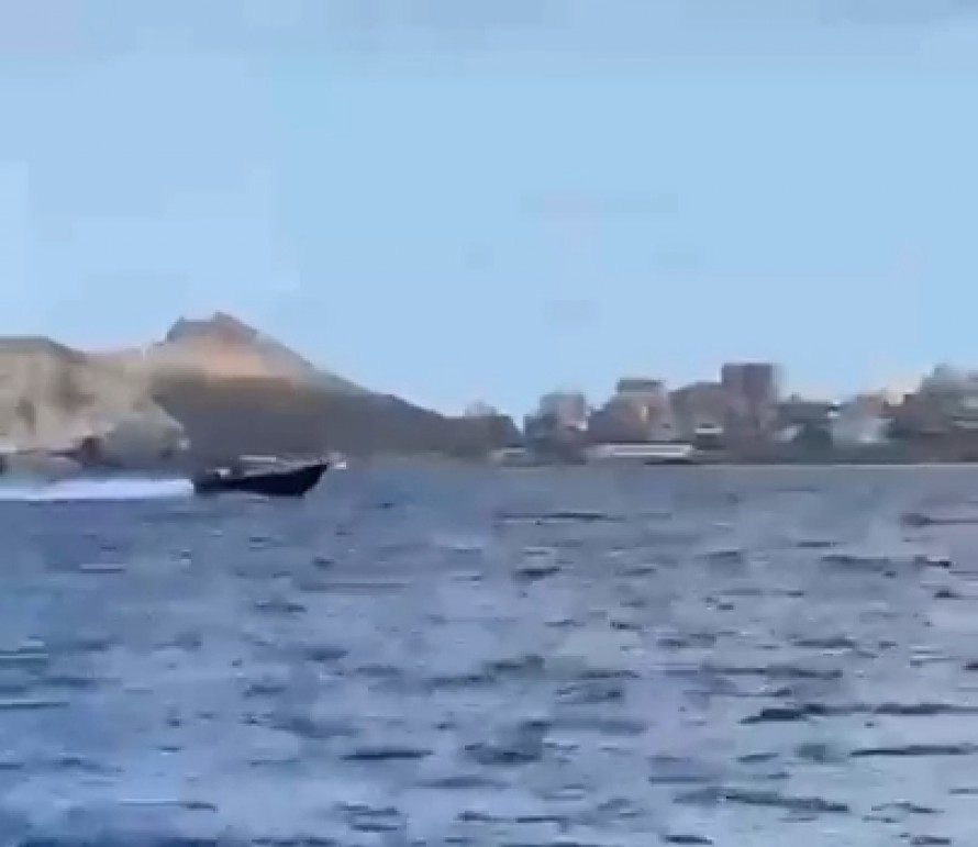 Una nueva patera con medio centenar de inmigrantes llega este sábado a una playa cercana a Cala Reona
