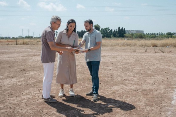 Castelló activa los primeros trabajos de Censal Parc: desbroza la superficie y en septiembre empezará las obras
