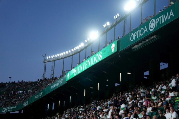 El 0-5 del Elche CF-FC Barcelona quedará en la estadística; el ambiente, en la memoria