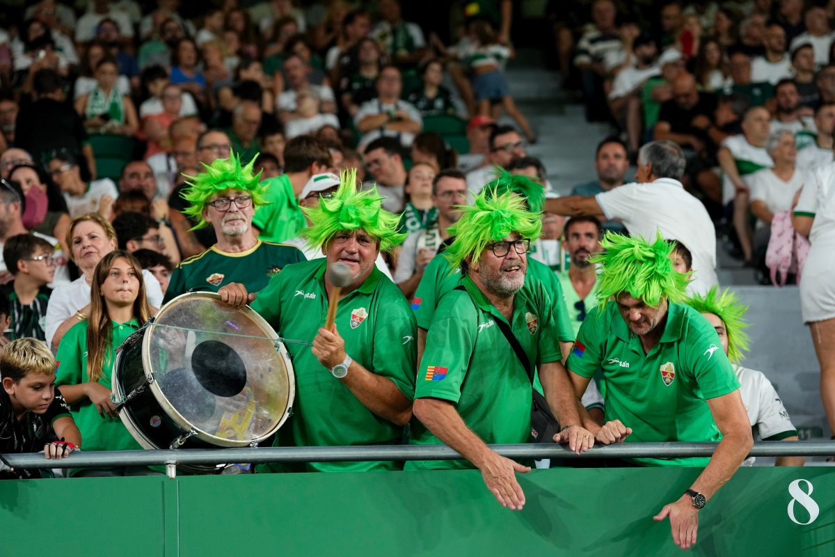 Algunos aficionados del Elche CF este domingo