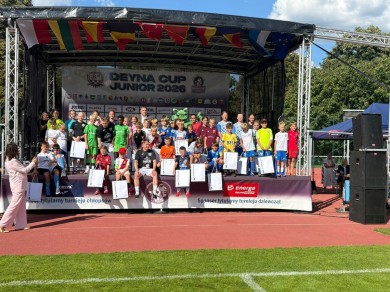 La selección sub-14 femenina de Murcia se proclama campeona de la Deyna Cup en Polonia