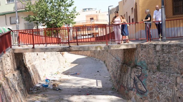El PSOE exige un servicio de limpieza estable para frenar el 