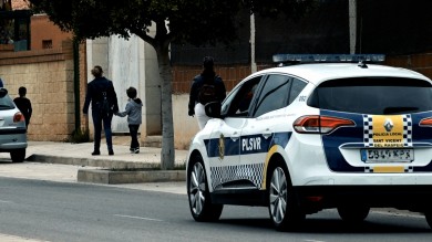 San Vicente presta más atención a vertidos ilegales de residuos en calles y caminos del extrarradio