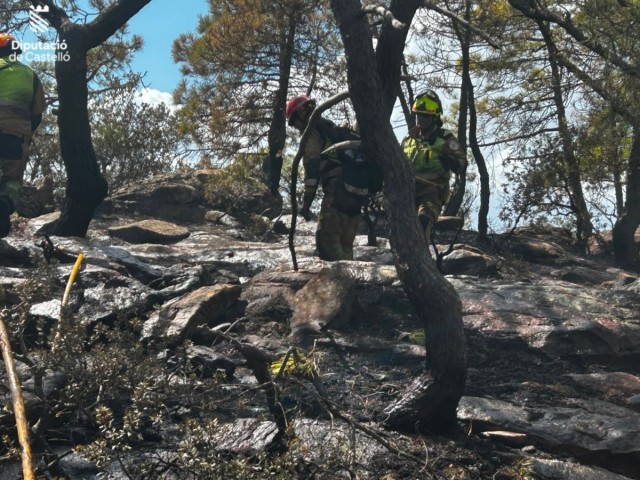Se levanta el confinamiento de los vecinos de Gátova y se reabre la CV-25 tras el incendio