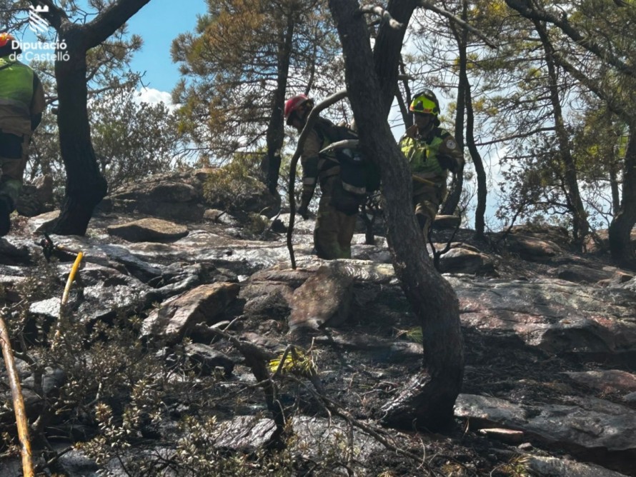 Se levanta el confinamiento de los vecinos de Gátova y se reabre la CV-25 tras el incendio