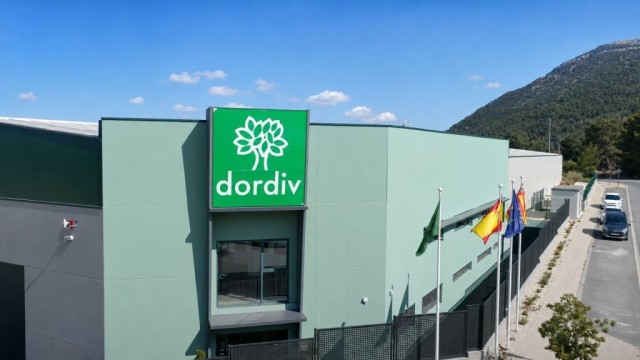 Dordiv, que desarrolla productos de limpieza desde Tibi, consolida la solidez de sus procesos operativos con un 98,18%