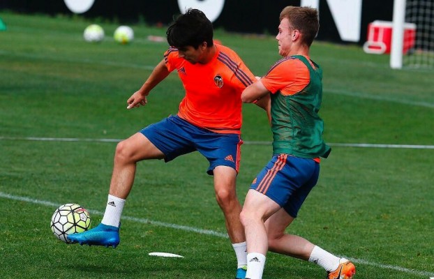 Carlos Soler y Lato harán la pretemporada con el primer equipo del Valencia