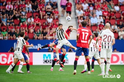 El Levante UD estrena su casillero con un empate en Pamplona