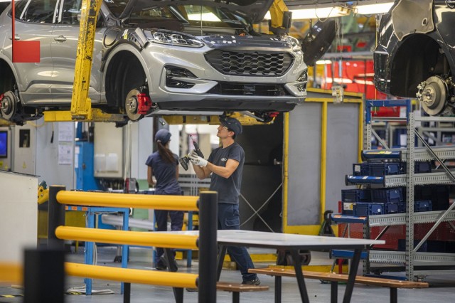 Ford en bolsa o la arrancada de caballo y parada de burro: de dispararse un 33% a rozar las pérdidas