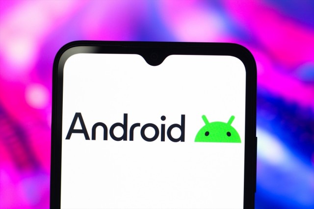 Aviso a navegantes con Android: en sus móviles se ha instalado una aplicación misteriosa