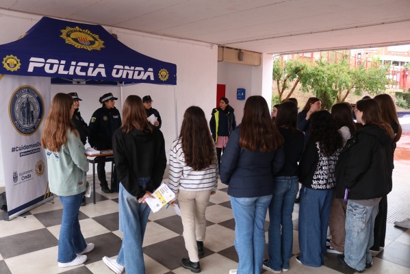 La unidad Agente Tutor de Onda cierra el semestre con 119 actuaciones en apoyo a menores y familias
