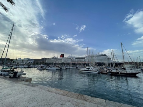 El Queen Anne y el Allura coinciden en Cartagena con cerca de 4.500 pasajeros