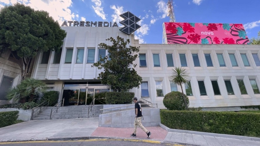 La CNMC autoriza con compromisos la compra de Clear Channel España por Atresmedia