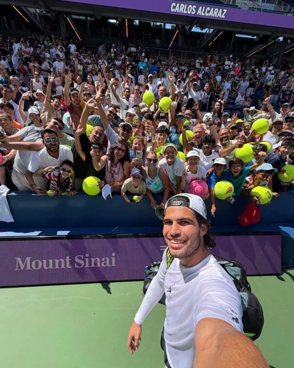 Alcaraz, ante la opción de recortarle 1.300 puntos a Sinner, también podría abandonar el top 3 de la ATP