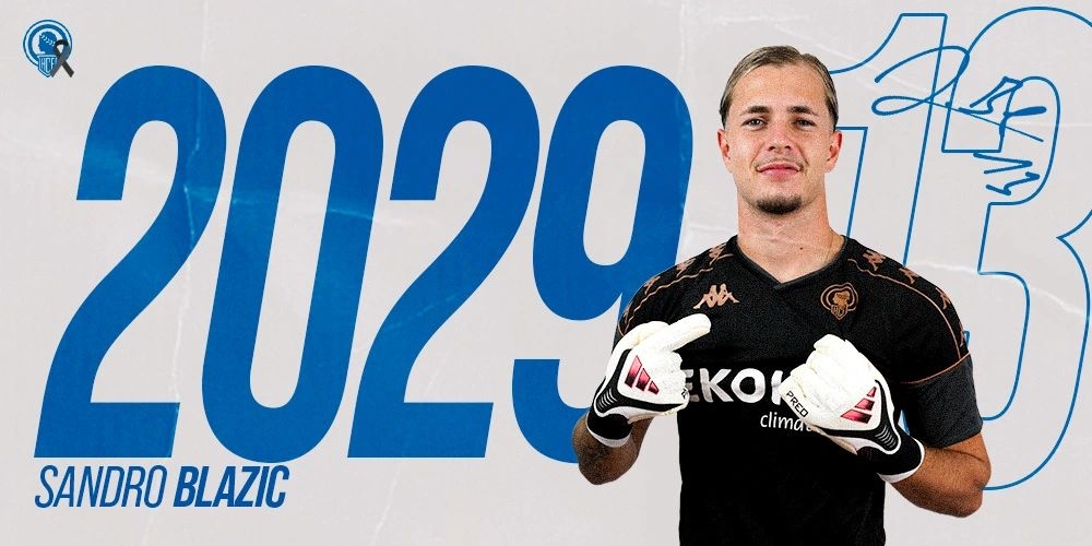 Anuncio del club blanquiazul del acuerdo de renovación