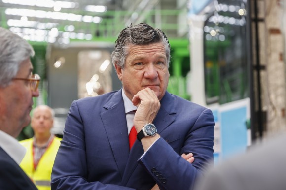 Stadler ingresa un 40% más, mejora un 1% su beneficio y su cartera de pedidos marca máximos