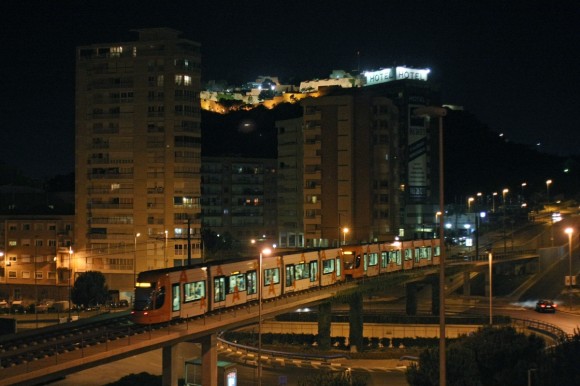 Adiós al Tramnochador en el Tram de Alicante: el servicio nocturno de tranvía finaliza este sábado