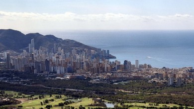 Benidorm activa su primer gemelo digital para evaluar su población flotante y mejorar servicios